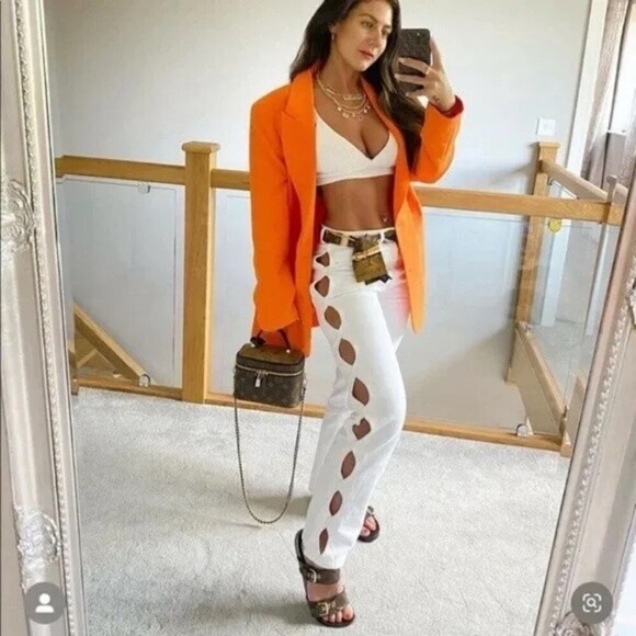 Zara bloggers favorite white high rise jeans with side leg cutout size 2 - Picture 9 of 16